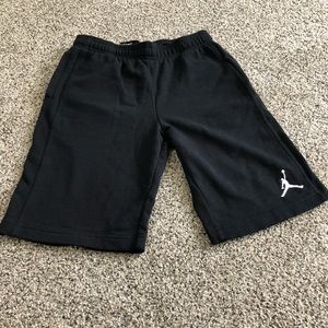 🌿EUC Boys Jordan Shorts, size M🌿
